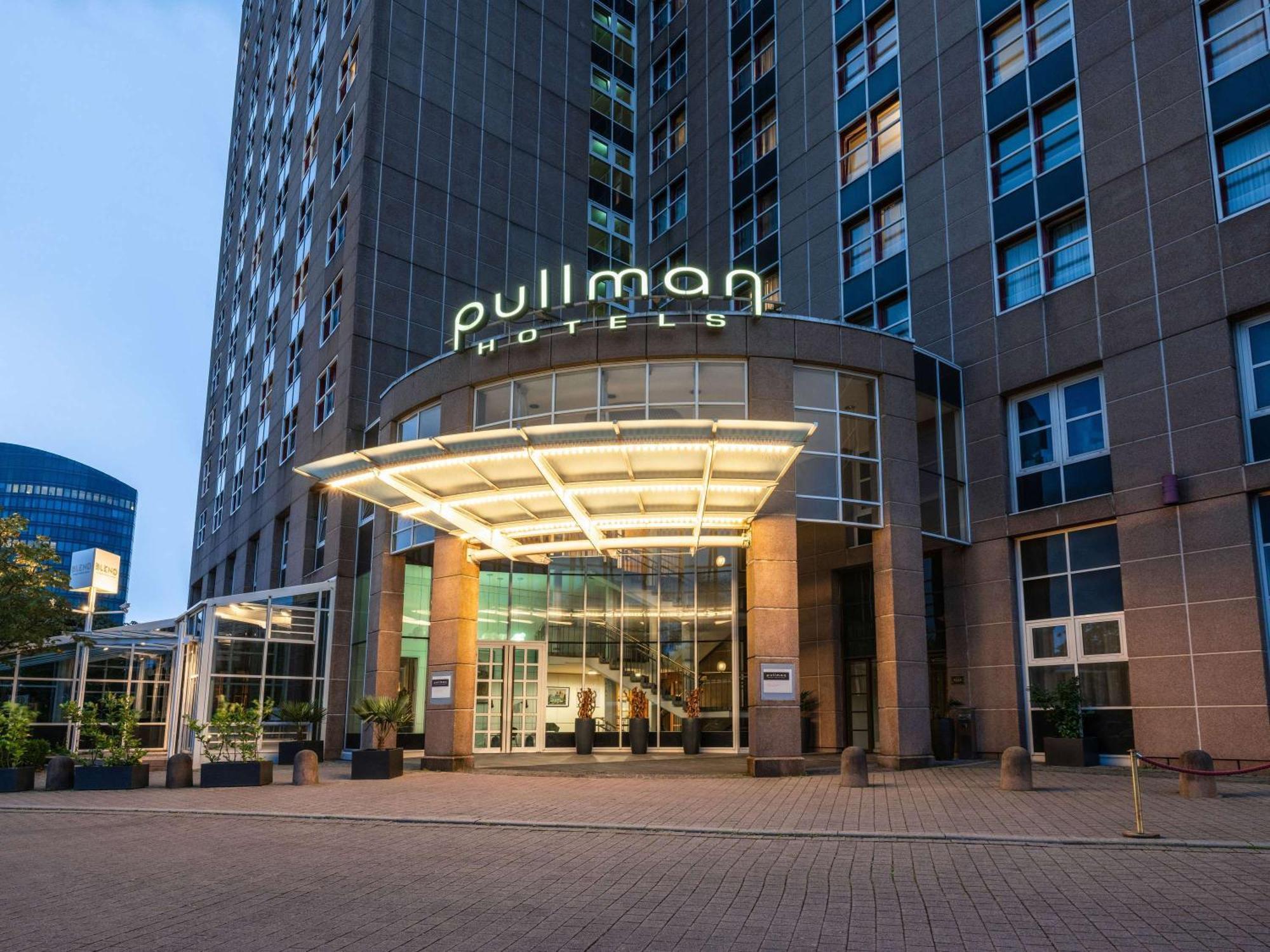 Pullman Stuttgart Fontana Hotel Ngoại thất bức ảnh